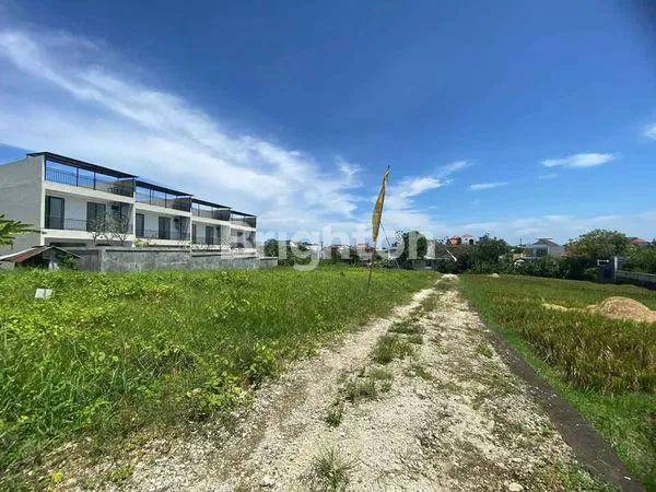 TANAH EKSKLUSIF DI KOMPLEK VILLA BERAWA CANGGU