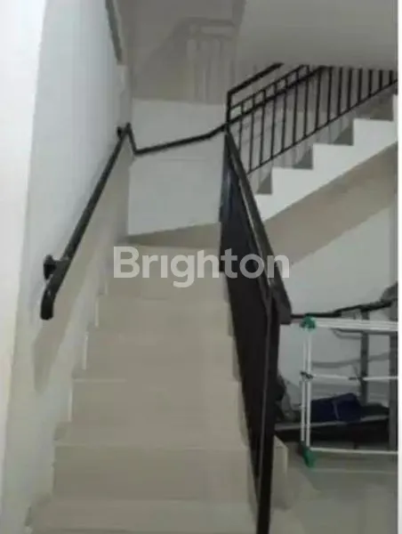 image RUMAH 2 LANTAI NYAMAN SIAP HUNI (5)