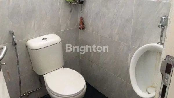 image RUMAH MEWAH 2 LANTAI FULL FURNISH DI BALIKPAPAN REGENCY CLUSTER EKSKLUSIF (5)