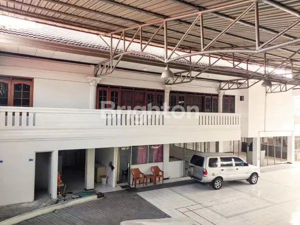 image EX SHOWROOM DAN BENGKEL DI TENGAH KOTA SEMARANG (8)