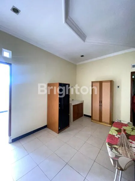 image RUMAH ASRI 2 LANTAI SIAP HUNI NGESREP SEMARANG  (5)