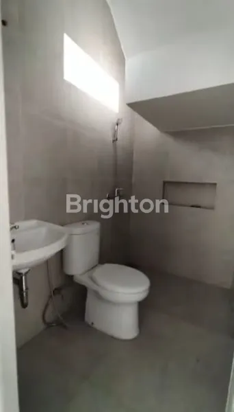 image RUMAH REGENCY ONE BABATAN SURABAYA TIMUR (6)