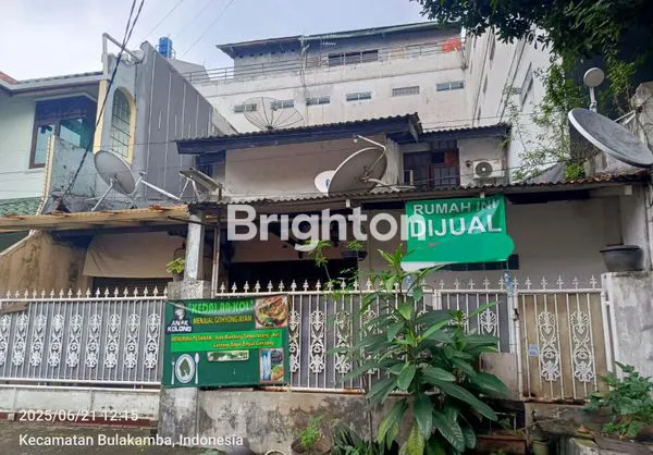 RUMAH DALAM KOMPLEK TEBET STRATEGIS ROW 2 MOBIL