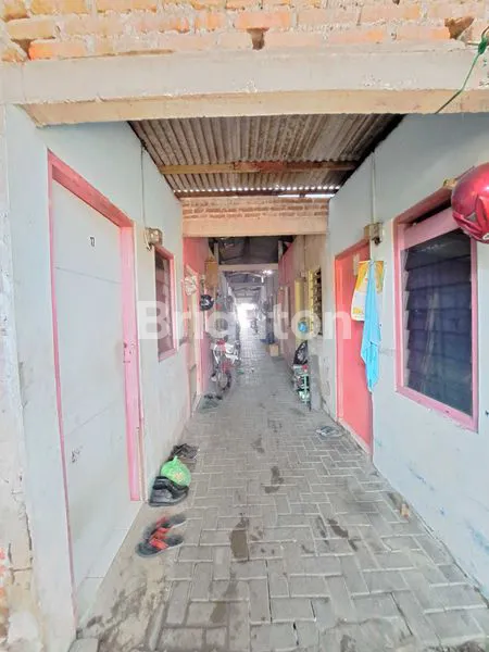 image RUMAH BONUS KOS-KOSAN JALAN RAYA BUNGKAL SAMBIKEREP (4)