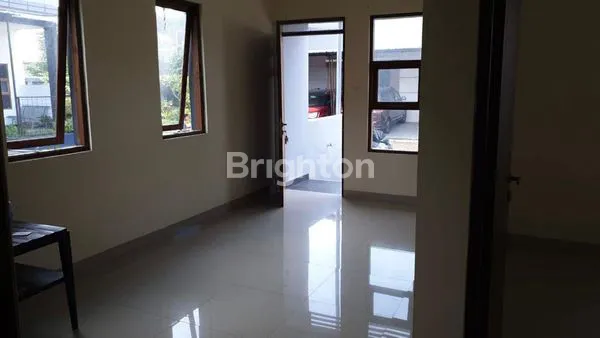 image RUMAH SIAP HUNI DI SPRING GARDEN CIGANITRI DEKAT DENGAN UNIVERSITAS TELKOM BANDUNG  (4)