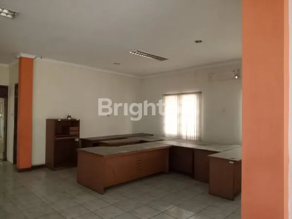 image RUMAH BEKAS KANTOR (4)