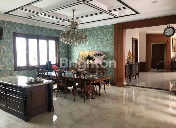image RUMAH PREMIUM HOOK 2 LANTAI BATUNUNGGAL INDAH ADA KOLAM RENANG (6)