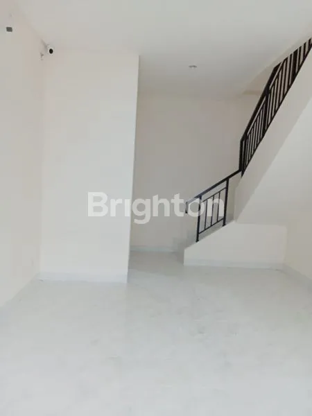 image RUKO LOKASI STRATEGIS & POTENSIAL! COCOK UNTUK KANTOR, USAHA KULINER, KLINIK, TEMPAT KURSUS (2)