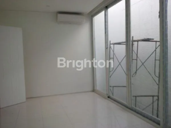 image RUMAH BAGUS REGENCY 21 (2)