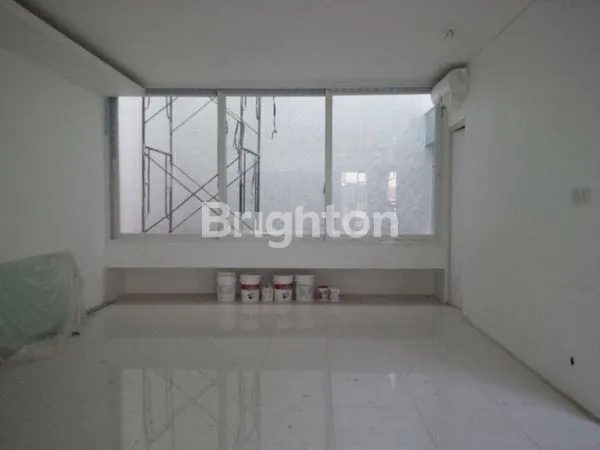 image RUMAH BAGUS REGENCY 21 (4)