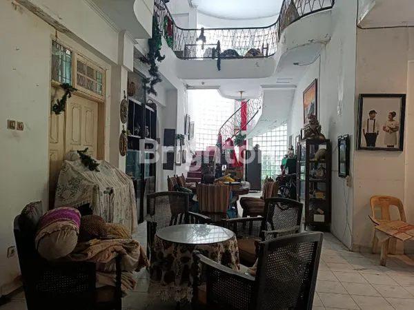 image RUMAH  BESAR  SIAP  HUNI (7)