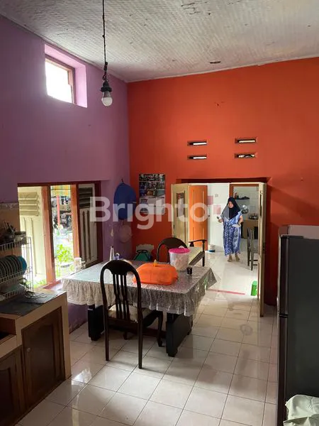 image RUMAH STRATEGIS AREA PUSAT KOTA PARE KEDIRI (4)