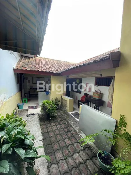 image RUMAH STRATEGIS AREA PUSAT KOTA PARE KEDIRI (7)