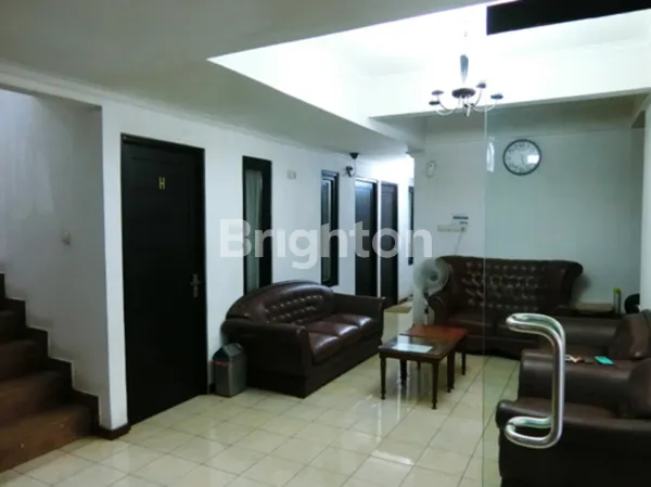 image RUMAH KOS EKSKLUSIF 17 KAMAR- KOMPLEK KEHAKIMAN-SIAP HUNI (4)