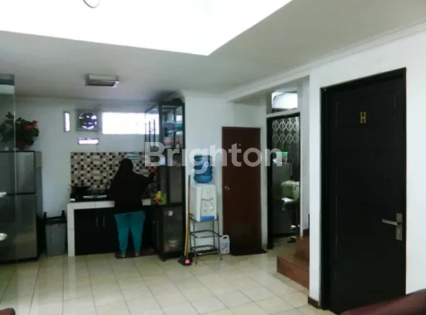 image RUMAH KOS EKSKLUSIF 17 KAMAR- KOMPLEK KEHAKIMAN-SIAP HUNI (5)