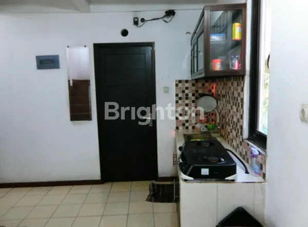 image RUMAH KOS EKSKLUSIF 17 KAMAR- KOMPLEK KEHAKIMAN-SIAP HUNI (7)
