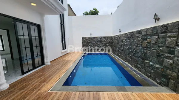 image RUMAH 3 LANTAI BARU RENOVASI SIAP HUNI DI KAWASAN SENTUL CITY (3)