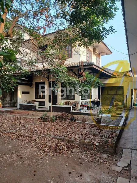 image RUMAH TUA HITUNG TANAH DI PONDOK PINANG, JAKARTA SELATAN | 831 M² | 2 SHM | HARGA TURUN JADI RP 10,5 M (1)