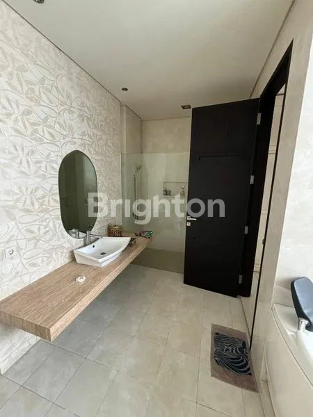 image DIJUAL RUMAH RAYA CITRALAND DEKAT EMERALD KAWASAN TERBAIK MINIMALIST MODERN (4)