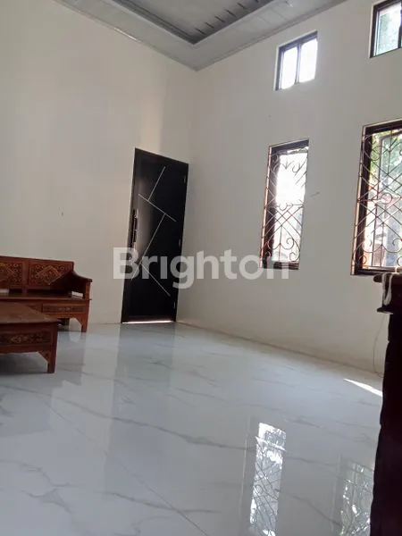 image RUMAH SIAP HUNI HOOK LOKASI STRATEGIS (3)