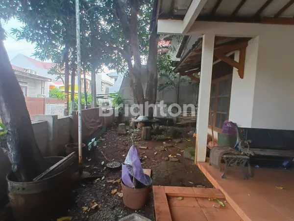 image RUMAH TUA HITUNG TANAH STRATEGIS DI JOGLO, JAKARTA BARAT, DEKAT PUSAT KULINER DAN PERKANTORAN (2)