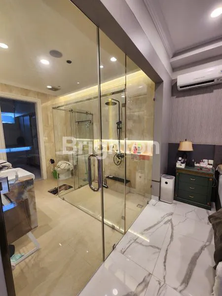 image RUMAH CANTIK, RAPI, AMAN DAN NYAMAN DI GRIYA PERMATA, CIPONDOH. (7)