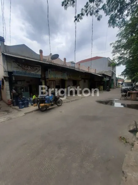 image TURUN HARGA INVESTASI MENGUNTUNGKAN  KIOS DAN KONTRAKAN , DIJUAL DI BAWAH NJOP, PASIF INCOME 170 JT SETIAP TAHUN, LOKASI STRATEGIS DAN SELALU FULL DI AHMAD DAHLAN, PETIR, CIPONDOH, TANGERANG (3)