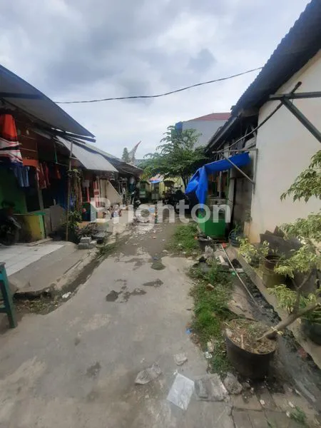 image TURUN HARGA INVESTASI MENGUNTUNGKAN  KIOS DAN KONTRAKAN , DIJUAL DI BAWAH NJOP, PASIF INCOME 170 JT SETIAP TAHUN, LOKASI STRATEGIS DAN SELALU FULL DI AHMAD DAHLAN, PETIR, CIPONDOH, TANGERANG (8)