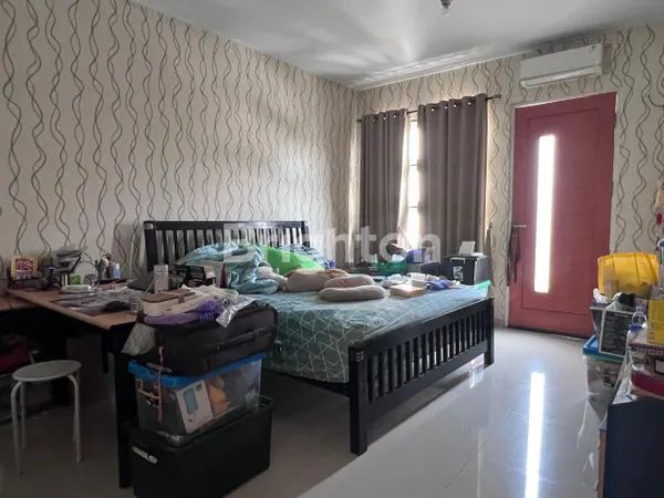 image RUMAH 3 LANTAI SIAP HUNI AMAN, TENANG, NYAMAN, STS SUNTER (5)