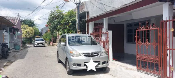 image INVESTASI MENGUNTUNGKAN 8 KONTRAKAN DENGAN PASIF INCOME 106 JT / THN, LOKASI STRATEGIS, SELALU TERISI PENUH, DI CIPONDOH MAKMUR, CIPONDOH, TANGERANG (1)