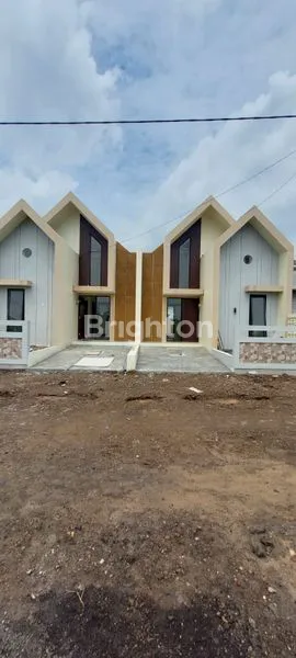 RUMAH DISEWAKAN AREA DAMARSIH SIDOARJO LOKASI STRATEGIS DEKAN BANDARA JUANDA