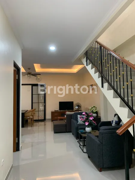 image RUMAH 2 LANTAI FULL FURNISH SIAP HUNI DI TAMAN UDAYANA SENTUL CITY BOGOR  (2)