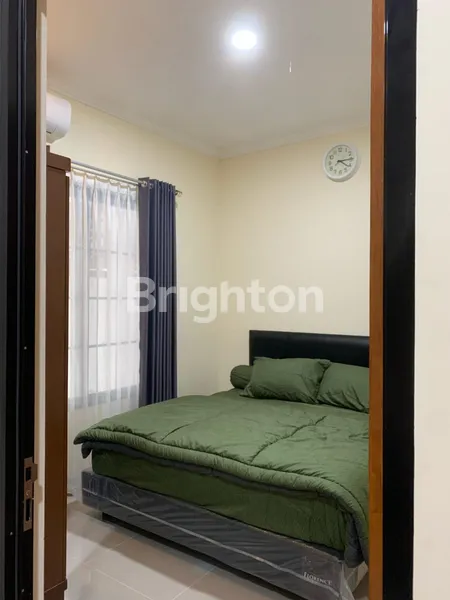 image RUMAH 2 LANTAI FULL FURNISH SIAP HUNI DI TAMAN UDAYANA SENTUL CITY BOGOR  (3)