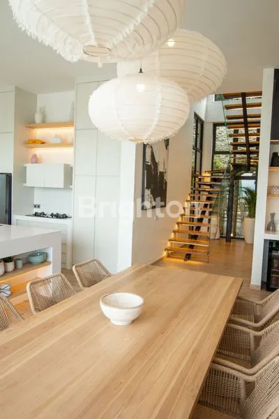 image VILLA BINGIN ESCAPE – LUXURY 4BR RESIDENCE WITH ICONIC INFINITY POOL, ROOFTOP SPA & OCEAN VIEWS | 800 SQM | 39+30 YEAR LEASE (7)