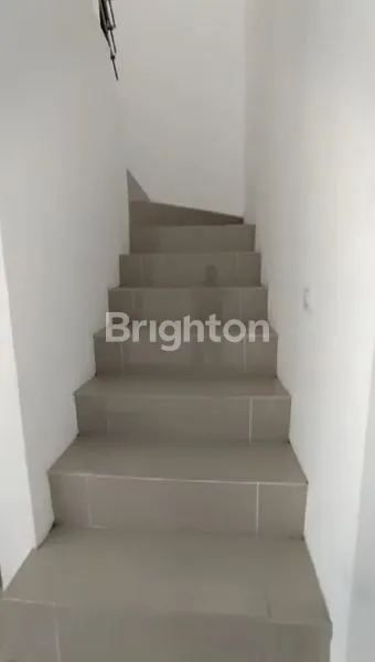 image RUMAH SIAP HUNI REGENCY ONE BABATAN PANTAI SELANGKAH KENJERAN DAN MULYOSARI (2)