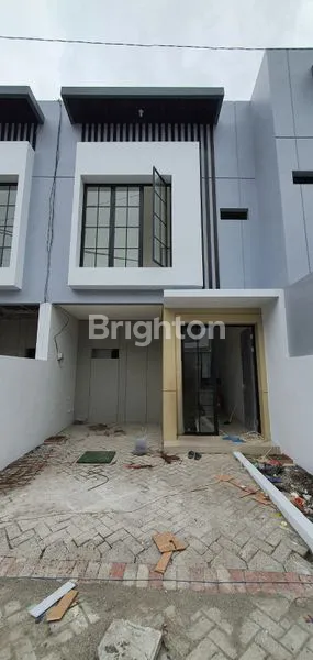 image RUMAH SIAP HUNI REGENCY ONE BABATAN PANTAI SELANGKAH KENJERAN DAN MULYOSARI (1)