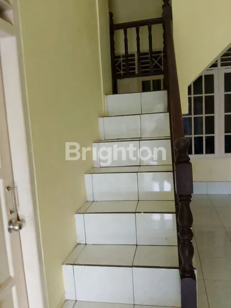 image RUMAH VILLA DAMAI RINGROAD POSISI POJOK (4)