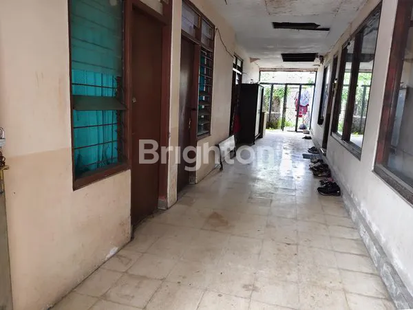 image RUMAH BESERTA LAHAN DALAM KOTA LUMAJANG (2)