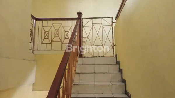 image RUKO 2 LANTAI DI JALAN UTAMA JALAN KEMBAR MULYOSARI 5X20 HADAP TIMUR SIAP PAKAI ADA LAHAN PARKIR ±5 METER (2)