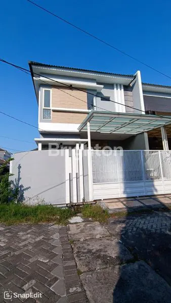 image SUTOREJO MINIMALIS 2 LANTAI DEPAN MASJID & SEKOLAH, DEKAT LAPANGAN / TAMAN, UKURAN 9X11 HOOK BARAT UTARA BISA KPR BONUS KITCHEM SET MINIMALIS (2)