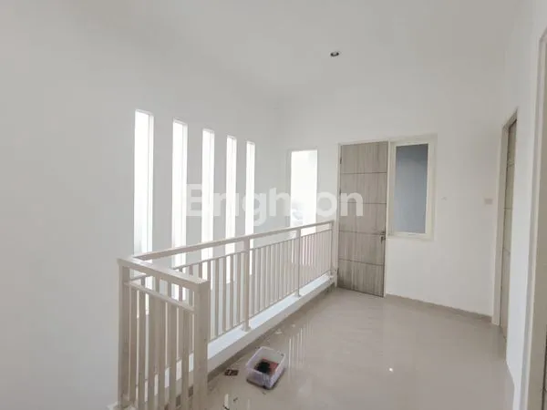 image SUTOREJO MINIMALIS 2 LANTAI DEPAN MASJID & SEKOLAH, DEKAT LAPANGAN / TAMAN, UKURAN 9X11 HOOK BARAT UTARA BISA KPR BONUS KITCHEM SET MINIMALIS (7)