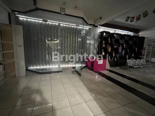 image 2 RUKO JEJER DI PUSAT PERBELANJAAN KOTA KEDIRI ( 4 LANTAI)  (1)