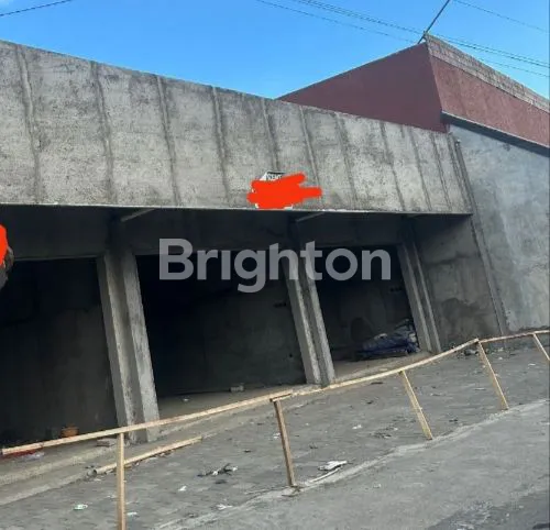 image AVAILABLE THREE RETAIL STORES (2)