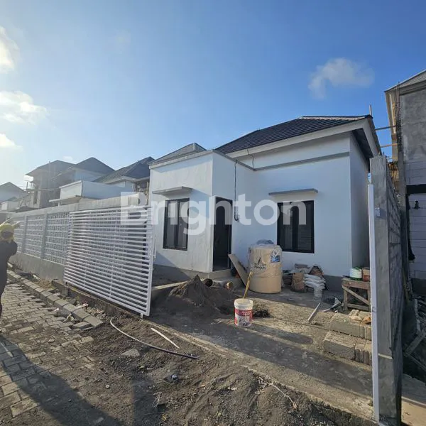 image RUMAH DI PERUMAHAN GRIYA KAMPUS JIMBARAN (1)