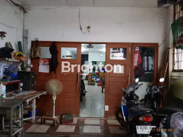 image RUKO 3 LANTAI AREA RAMAI TAMAN RATU JAKARTA BARAT (1)