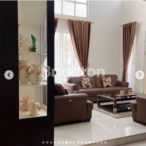 image RUMAH MEWAH 3 LANTAI DI THE ICON BSD CITY, WESTERN COSMO, TANGERANG (5)