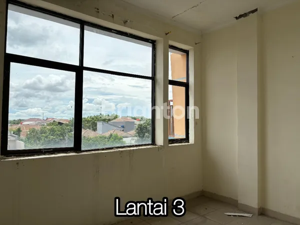 Gambar Property