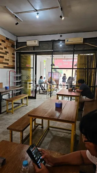 image RUKO MANYAR KERTOARJO STRATEGIS COCOK UNTUK  SEGALA USAHA (2)