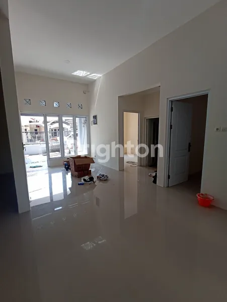 image RUMAH ARAYA 2, 1.5 LANTAI, SUDAH RENOV + CAT TOTAL, DKT GM, ITS, DLL (1)