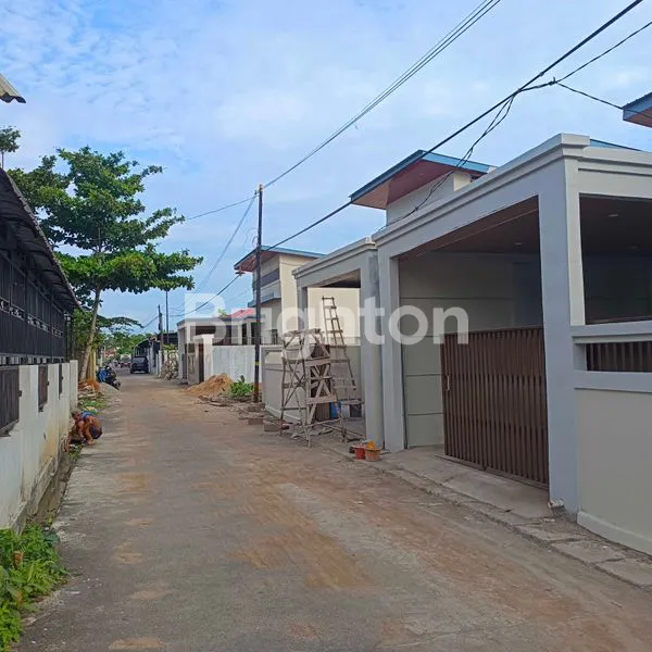 image RUMAH BARU SIAP HUNI DI JL. PURNAMA 1, PONTIANAK SELATAN (2)